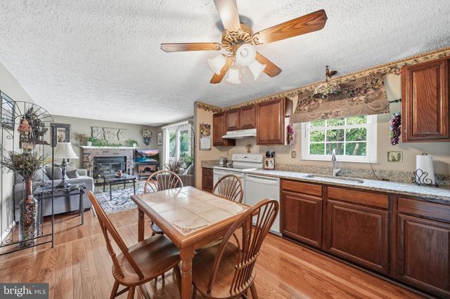 13 WARRIOR BROOK CT, Germantown, MD 20874