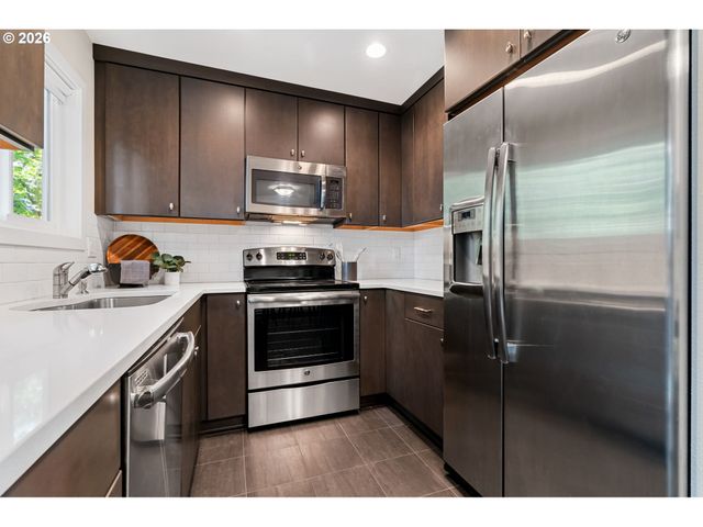 1442 Sw 66TH Ave, Portland, OR 97225