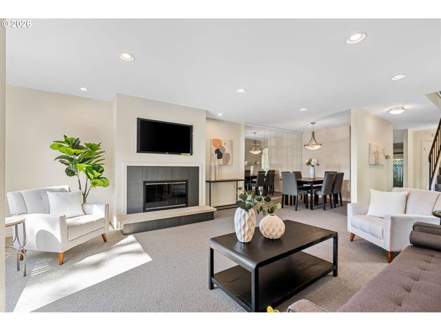 1442 Sw 66TH Ave, Portland, OR 97225