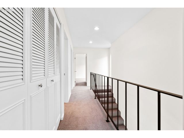 1442 Sw 66TH Ave, Portland, OR 97225