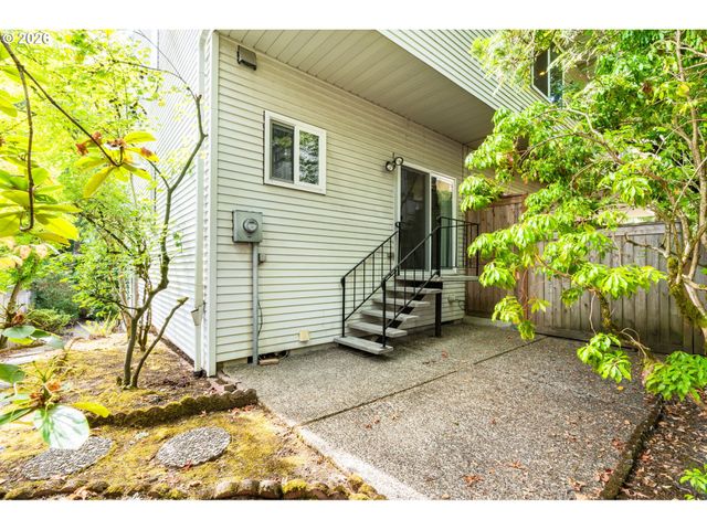 1442 Sw 66TH Ave, Portland, OR 97225