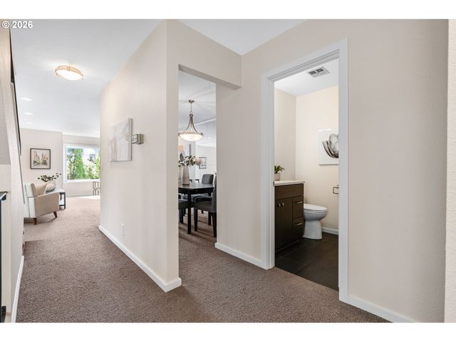 1442 Sw 66TH Ave, Portland, OR 97225