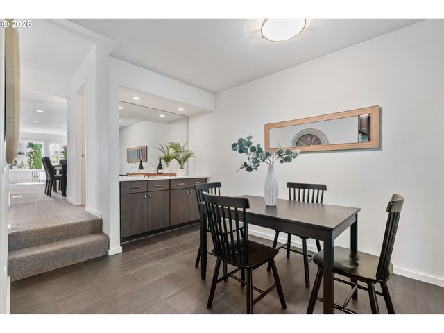 1442 Sw 66TH Ave, Portland, OR 97225