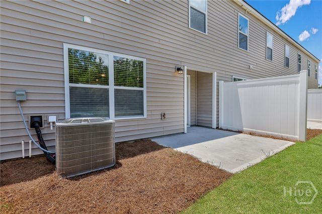 108 Coneflower Road, Bloomingdale, GA 31302
