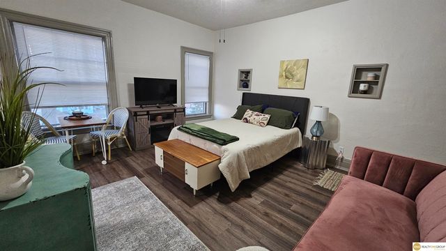 1120 Park Avenue, Omaha, NE 68105