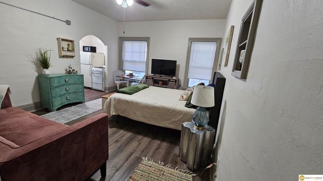 1120 Park Avenue, Omaha, NE 68105