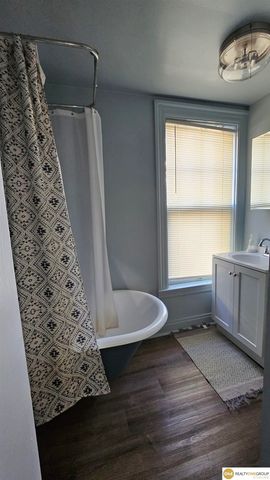 1120 Park Avenue, Omaha, NE 68105