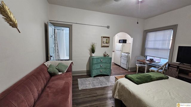 1120 Park Avenue, Omaha, NE 68105