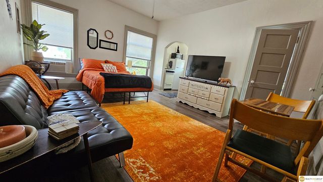 1120 Park Avenue, Omaha, NE 68105