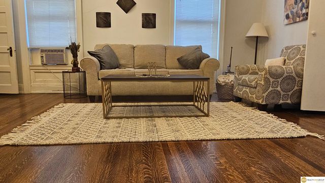 1120 Park Avenue, Omaha, NE 68105