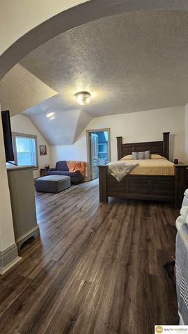 1120 Park Avenue, Omaha, NE 68105