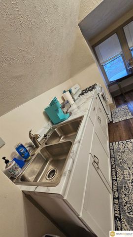 1120 Park Avenue, Omaha, NE 68105