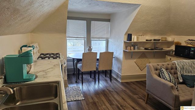 1120 Park Avenue, Omaha, NE 68105