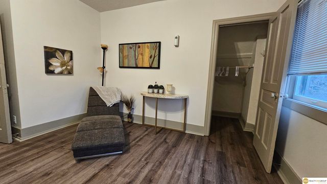 1120 Park Avenue, Omaha, NE 68105