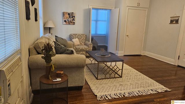 1120 Park Avenue, Omaha, NE 68105