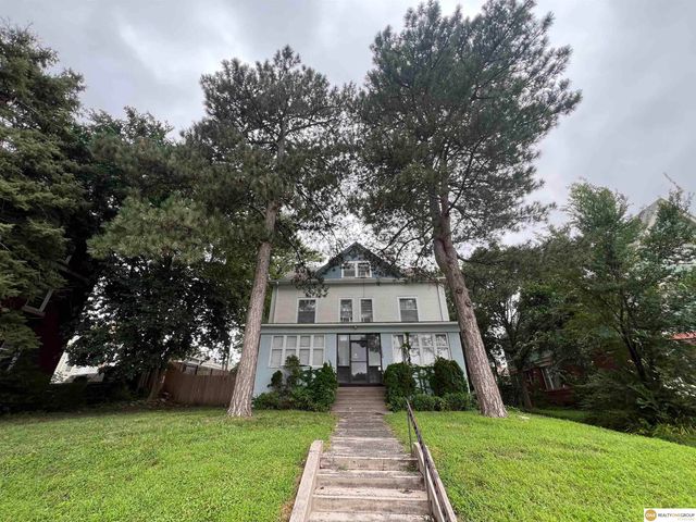 1120 Park Avenue, Omaha, NE 68105