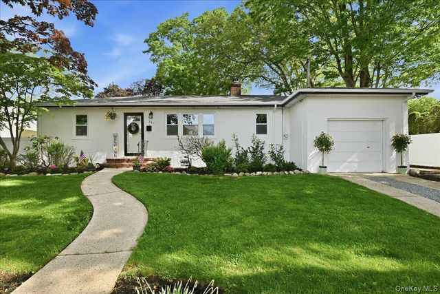 241 Commonwealth Avenue, Massapequa, NY 11758