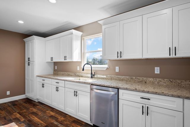 2426 Old York Highway, Dunlap, TN 37327