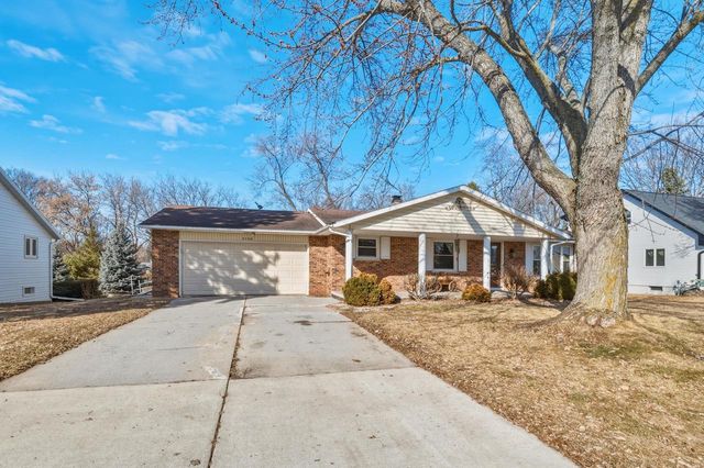 3165 HUMBOLDT ROAD, Green Bay, WI 54311