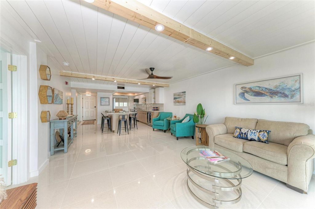 Image 11 of property listing at 1510 1ST AVENUE W 503, Bradenton, FL 34205