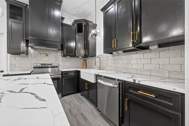 1014 Exotic Pine Drive, Huffman, TX 77336