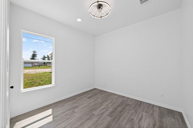 1014 Exotic Pine Drive, Huffman, TX 77336