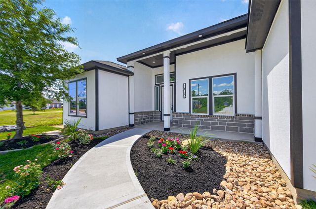 1014 Exotic Pine Drive, Huffman, TX 77336