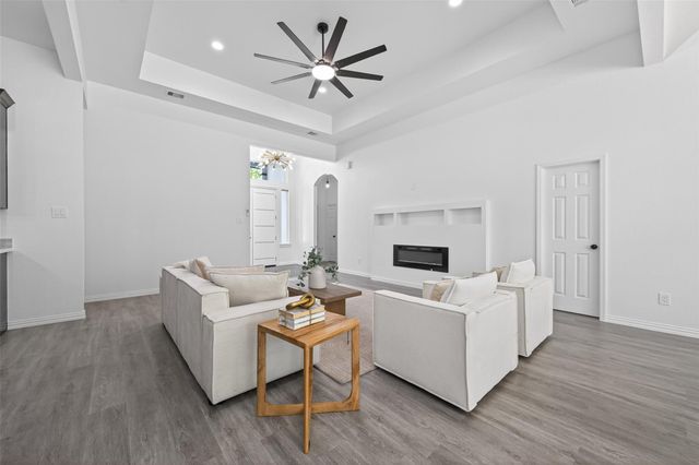 1014 Exotic Pine Drive, Huffman, TX 77336