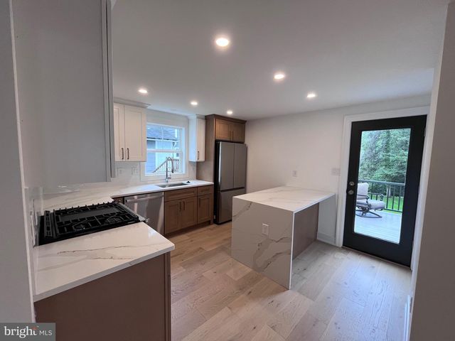 625 CONESTOGA RD, Villanova, PA 19085