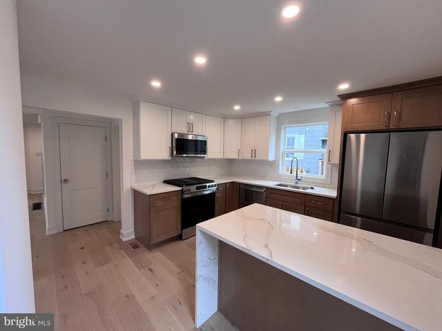 625 CONESTOGA RD, Villanova, PA 19085