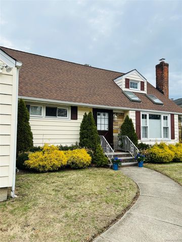 173 Wetherill Road, Garden City, NY 11530