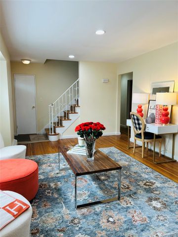 173 Wetherill Road, Garden City, NY 11530