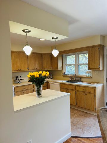 173 Wetherill Road, Garden City, NY 11530