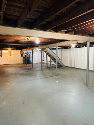 173 Wetherill Road, Garden City, NY 11530