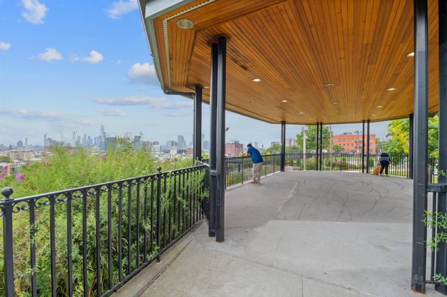 85 SHERMAN PL, Jc, Heights, NJ 07307