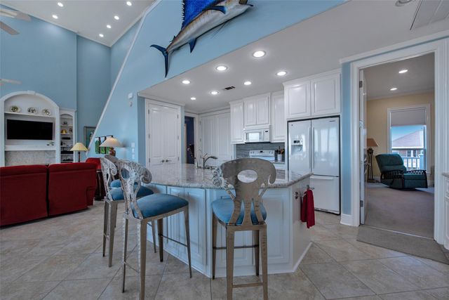 2290 Trinidad, Crystal Beach, TX 77650