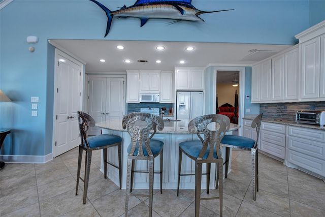 2290 Trinidad, Crystal Beach, TX 77650