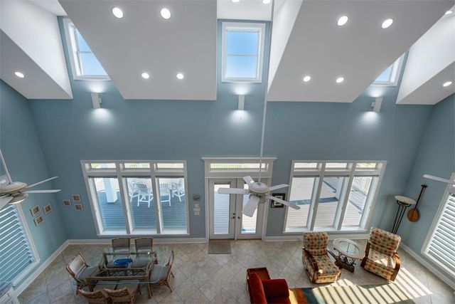 2290 Trinidad, Crystal Beach, TX 77650