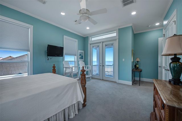 2290 Trinidad, Crystal Beach, TX 77650