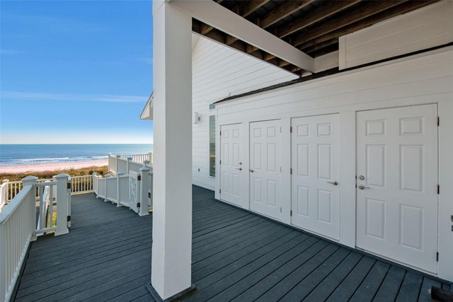 2290 Trinidad, Crystal Beach, TX 77650