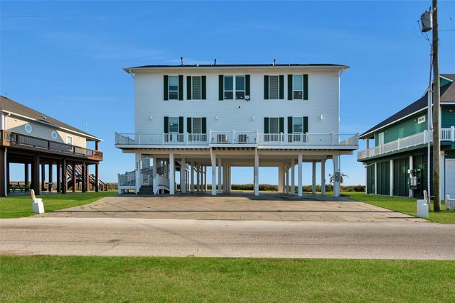 2290 Trinidad, Crystal Beach, TX 77650