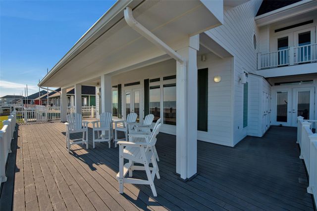 2290 Trinidad, Crystal Beach, TX 77650