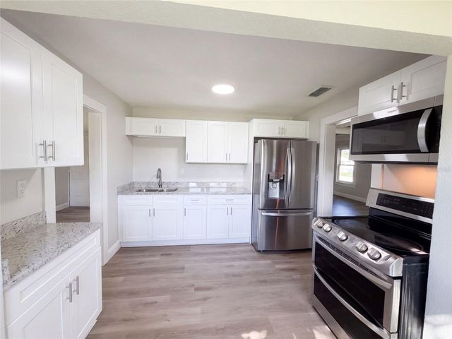802 MASSACHUSETTS AVENUE, St Cloud, FL 34769