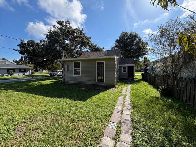 802 MASSACHUSETTS AVENUE, St Cloud, FL 34769