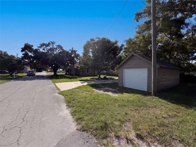 802 MASSACHUSETTS AVENUE, St Cloud, FL 34769