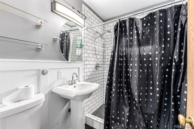 40 Dover Street, Lakewood, CO 80226