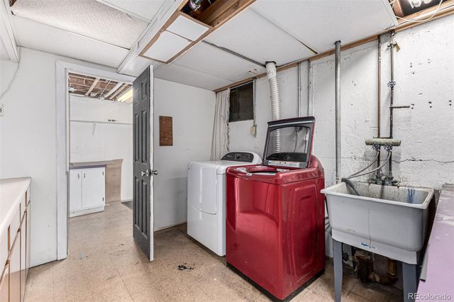 40 Dover Street, Lakewood, CO 80226