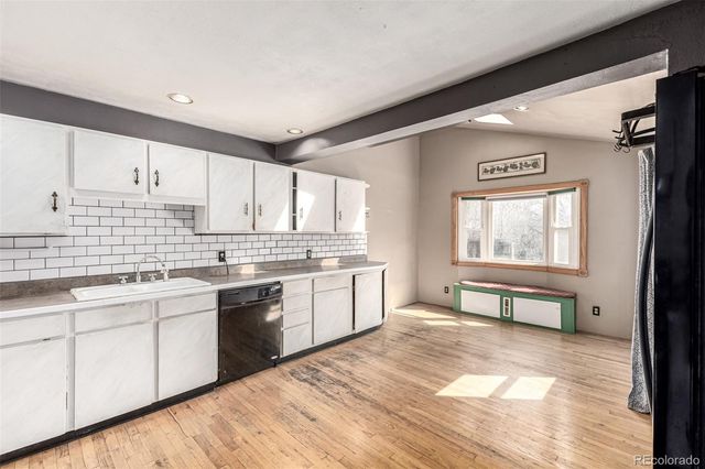 40 Dover Street, Lakewood, CO 80226