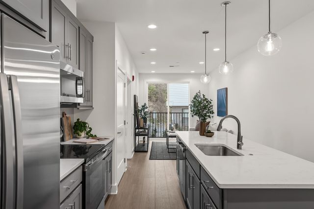 505 Community Ct Unit 101, Nashville, TN 37209