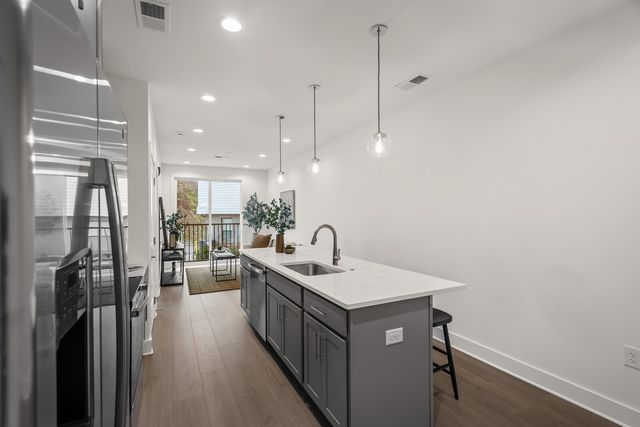 505 Community Ct Unit 101, Nashville, TN 37209